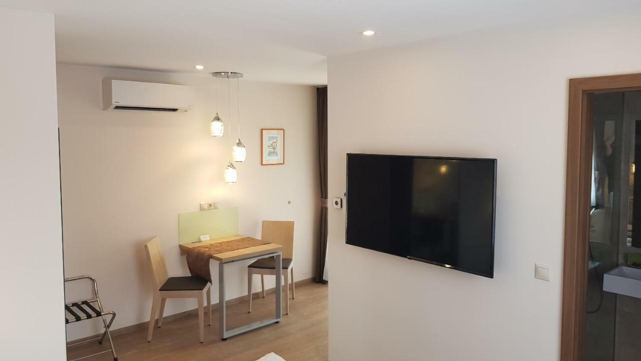 Tuenderlak Vendeghaz Apartment Balatonfured Exterior photo